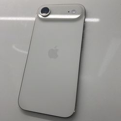 Unlocked - iPhone 17 Air - 256GB 