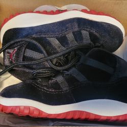 Air Jordan 11 Bred High Velvet 