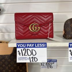 Red Gucci Shoulder Purse 