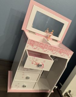 Girls Jewelry Box
