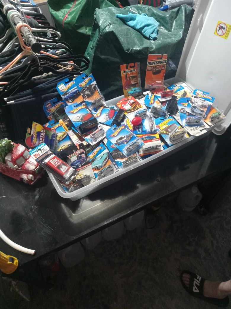 Hot Wheels Match Box
