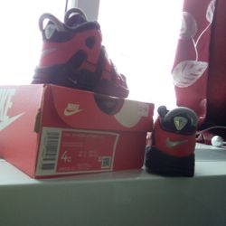 4c  Nike Air Uptempo