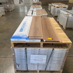 Up $0.99/sq ft 5.5mm~10mm Luxury Vinyl Plank Flooring SPC Flooring Click Locked Wholesale Price