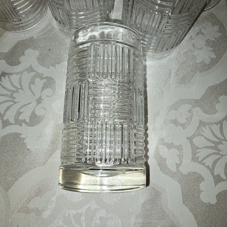 6 Decorative Drinking Glasses