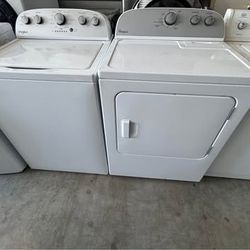 Whirlpool set washer and dryer large load capacity in excellent working condition condition extra for Delivery same day delivery and installation 