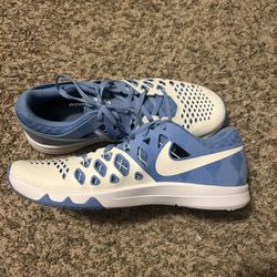 Men’s Nike UNC Tar Heels Athletic Shoes