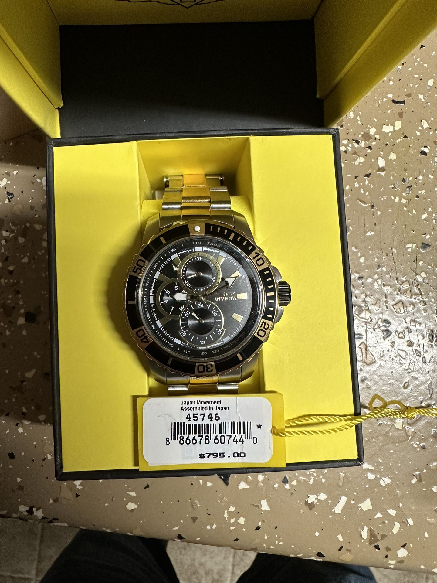 Invicta Pro Diver 42mm, Black And Gold Stainless Steel, Luxury Timepiece 