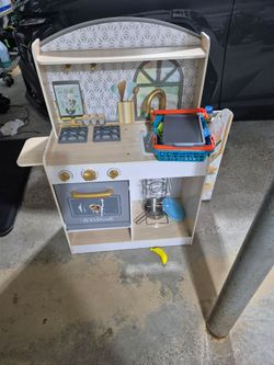 Kids play kitchen