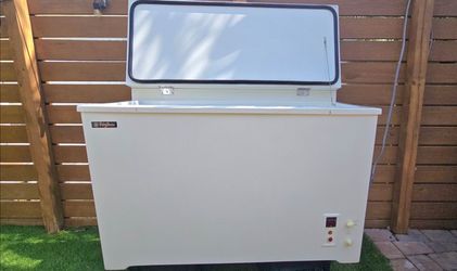 Frigibar Elite 5T Oudoor Marine Refrigerator/ Freezer