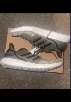 Size 8 Men's Adidas UltraBoost 1.0 LCFP Running Shoes Olive / Carbon HR0056