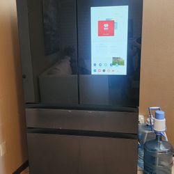 Samsung Refrigerator With Screen