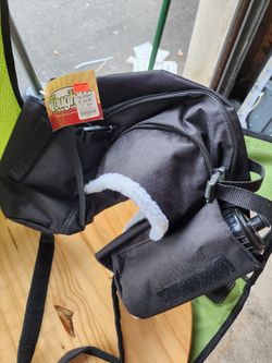 Horse saddle carrier