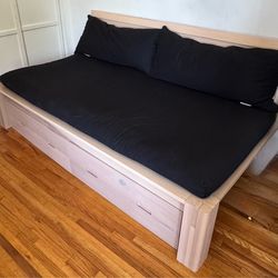 Japanese Wabi – Sabi, Tatime daybed