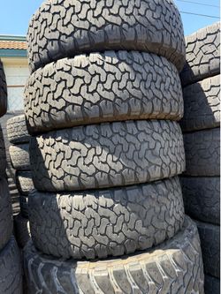 Vendo 275/65/R18 las 4 llantas Bfgoodrich por $200