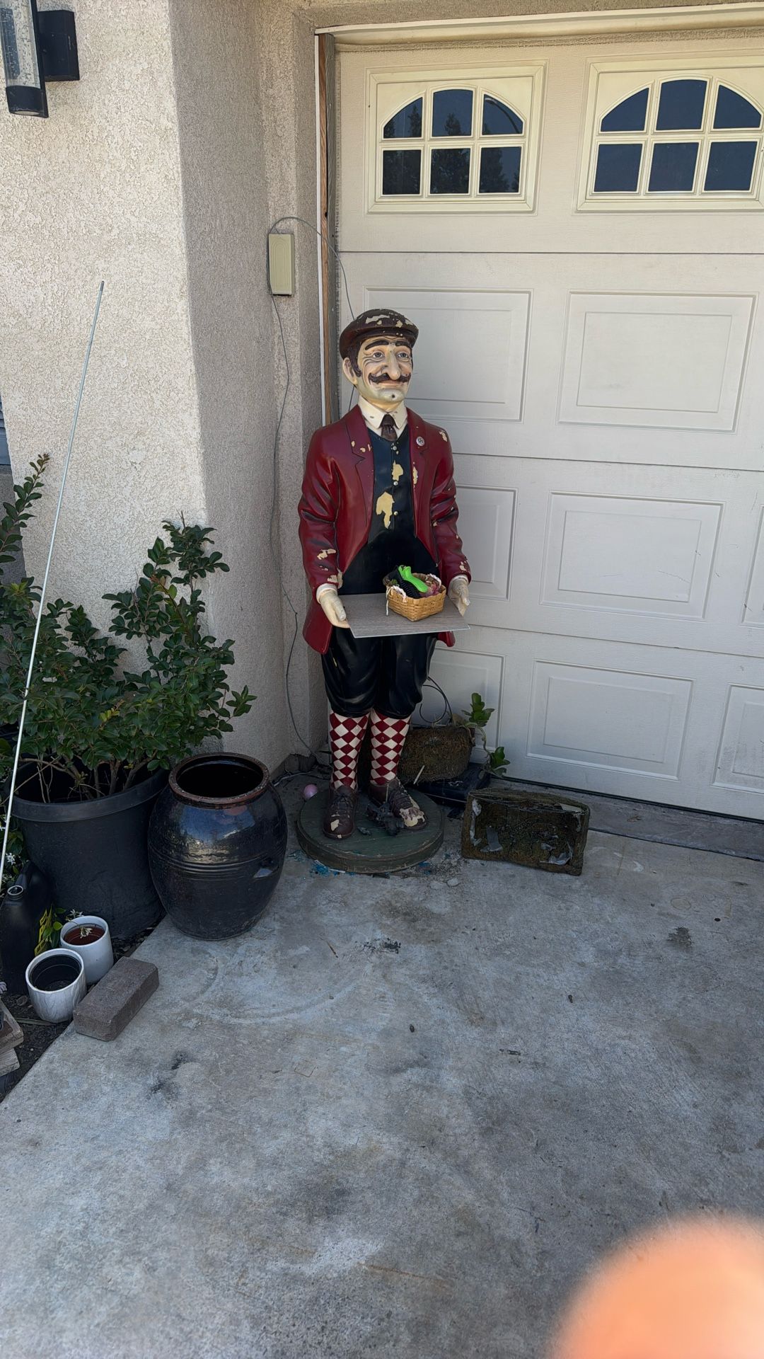 Statue