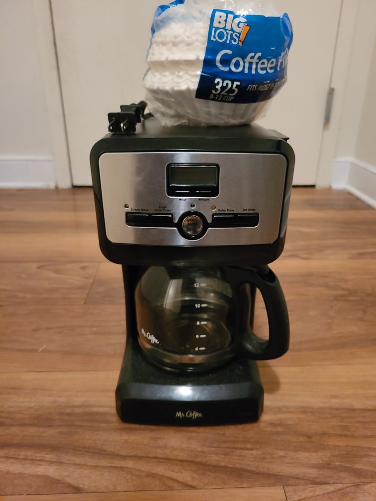 Mr Coffee Coffee maker with filters