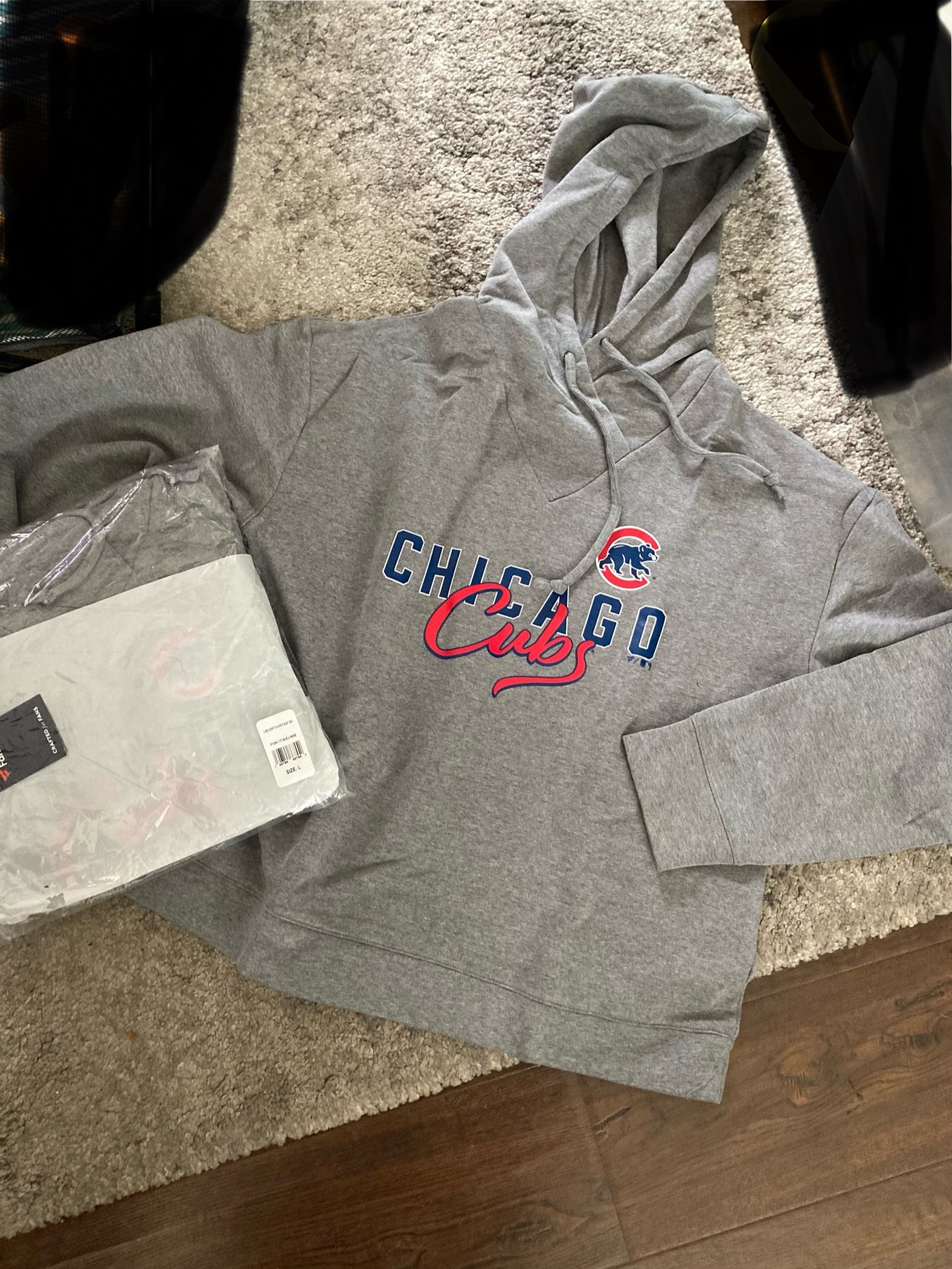 New CUBS Outfits And Sweatshirts Read Description 