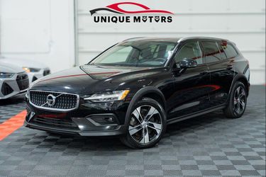 2020 Volvo V60 Cross Country