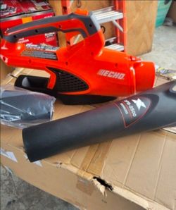 New ECHO  eFORCE 56V 151 MPH 526 CFM Cordless Battery Powered Handheld Leaf Blower (Tool Only) Retails $150 With Taxes!