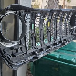 Jeep Wrangler JL OEM Front Grill 2018-2023