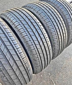 225/60r18 Michelin Tires Cón 80% De Vida Las 4 