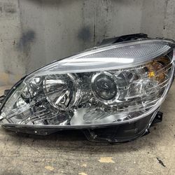 2008 2009 2010 2011 Mercedes-Benz C300 Left Driver Side Headlight OEM
