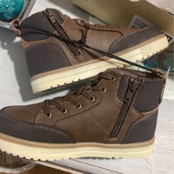 Boys Shoes (1)