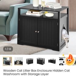 Wooden enclosed litter box enclosure 