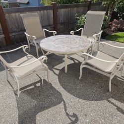 Hampton Bay Patio Fire Table With 4 Chairs