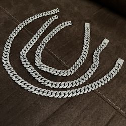 High Quality Iced Out Cuban Link Chains 
