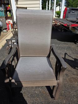 4 outdoor chairs