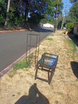 2 glass in tables 3 glass tier shelve