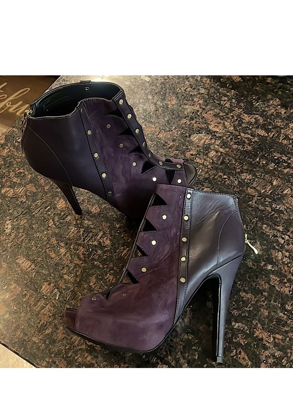 GORGEOUS SUEDE ANKLE BOOTS