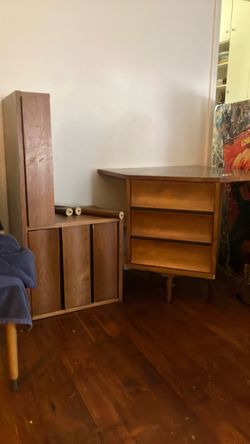 Free mid-century desk