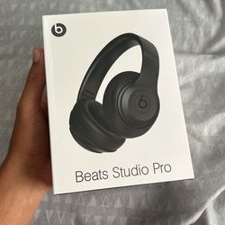 Beats Studio Pro