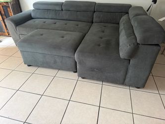 Pull out couch