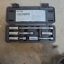 Socket Set
