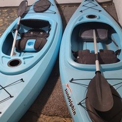 2 Kayaks