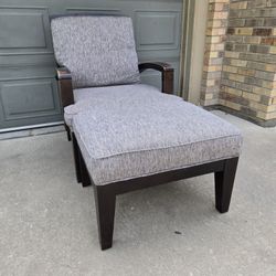 Gray Cushion Seat with Cushion Ottoman for Lounge Seating