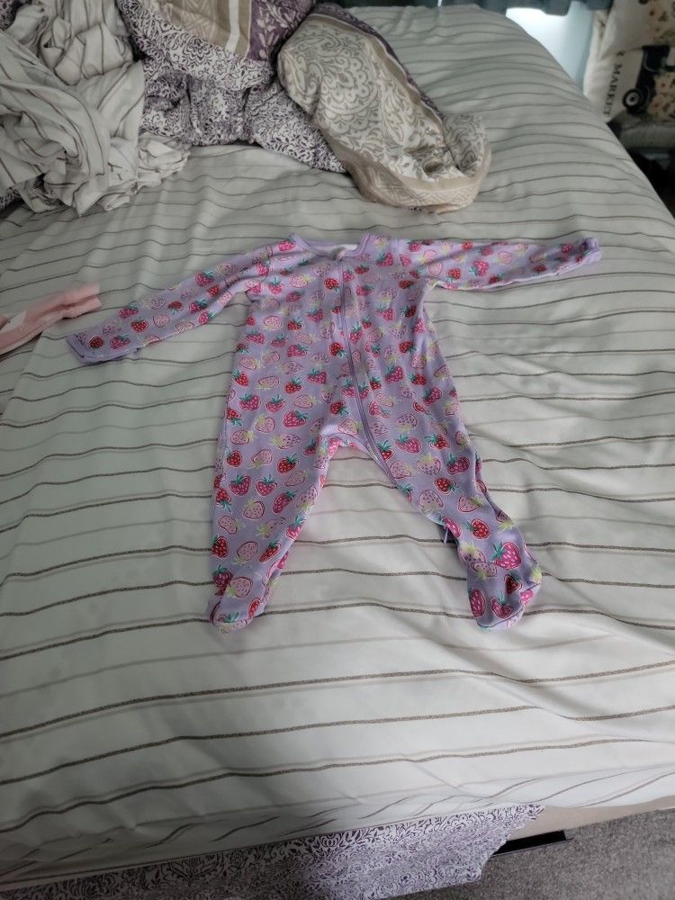 Baby Girls Pajamas Size 6/9 Months