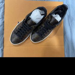 Louis Vuitton Frontrow Sneakers