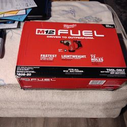Milwaukee M12 5/8 SDS PLUS Rotary Hammer 