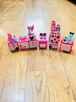 Minnie Mouse Kitchen Playset - Mini Toys