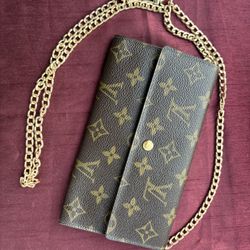 Louis Vuitton wallet On Chain
