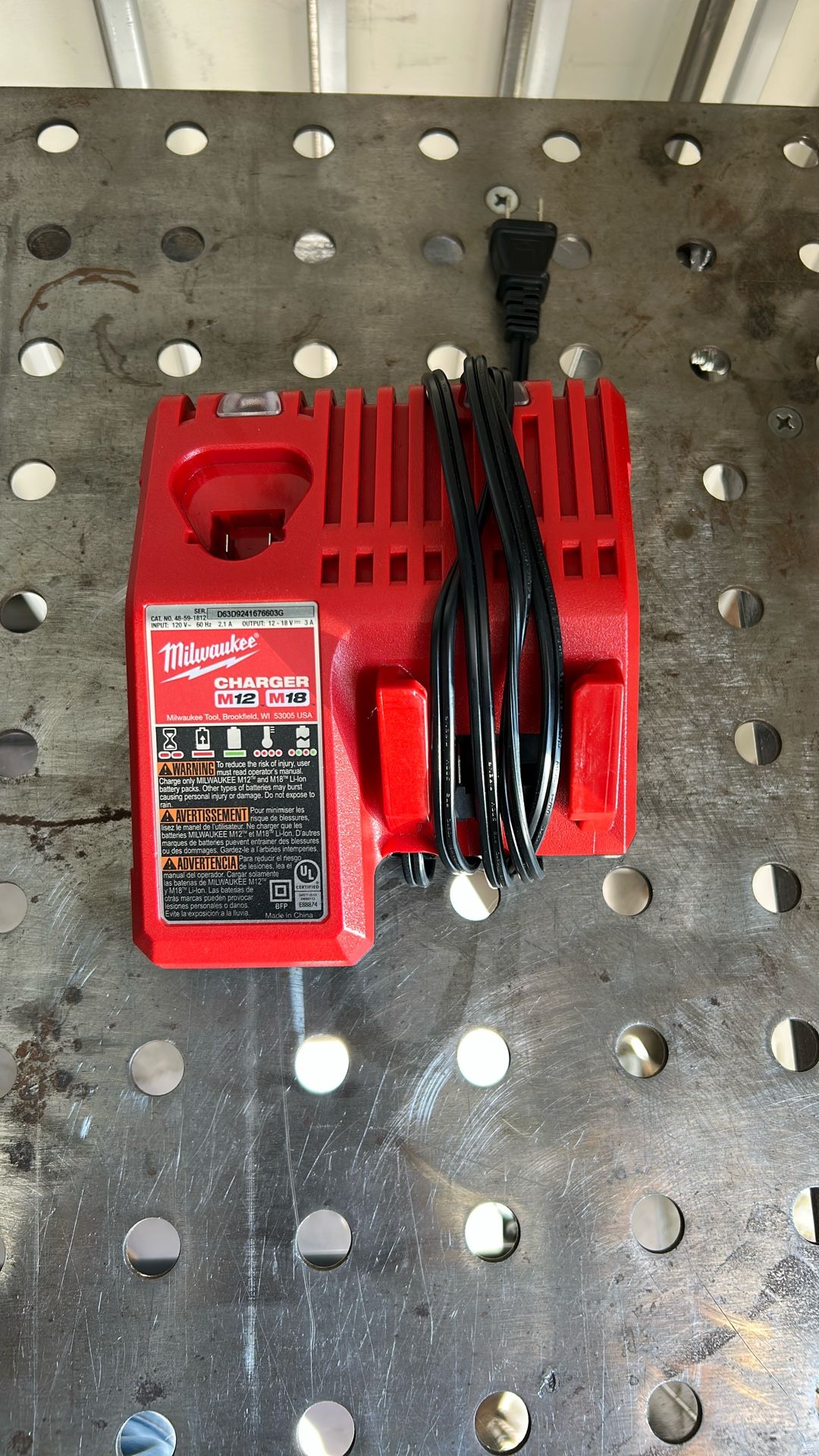 Milwaukee Charger M12 And M18