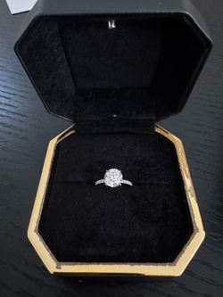 Certified Natural Circle Cut 2.01 ct engagement diamond ring