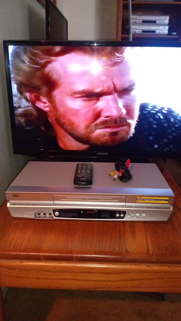 JVC VCR with Remote And Cable. Works Fine! 
