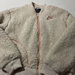 Nike Jacket Size Xl Grils