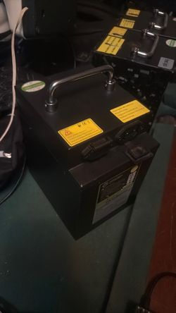 A  E moto battery