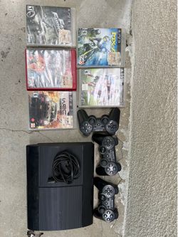 Sony PlayStation 3 Super Slim Bundle with 3 Controllers and 5 Games
